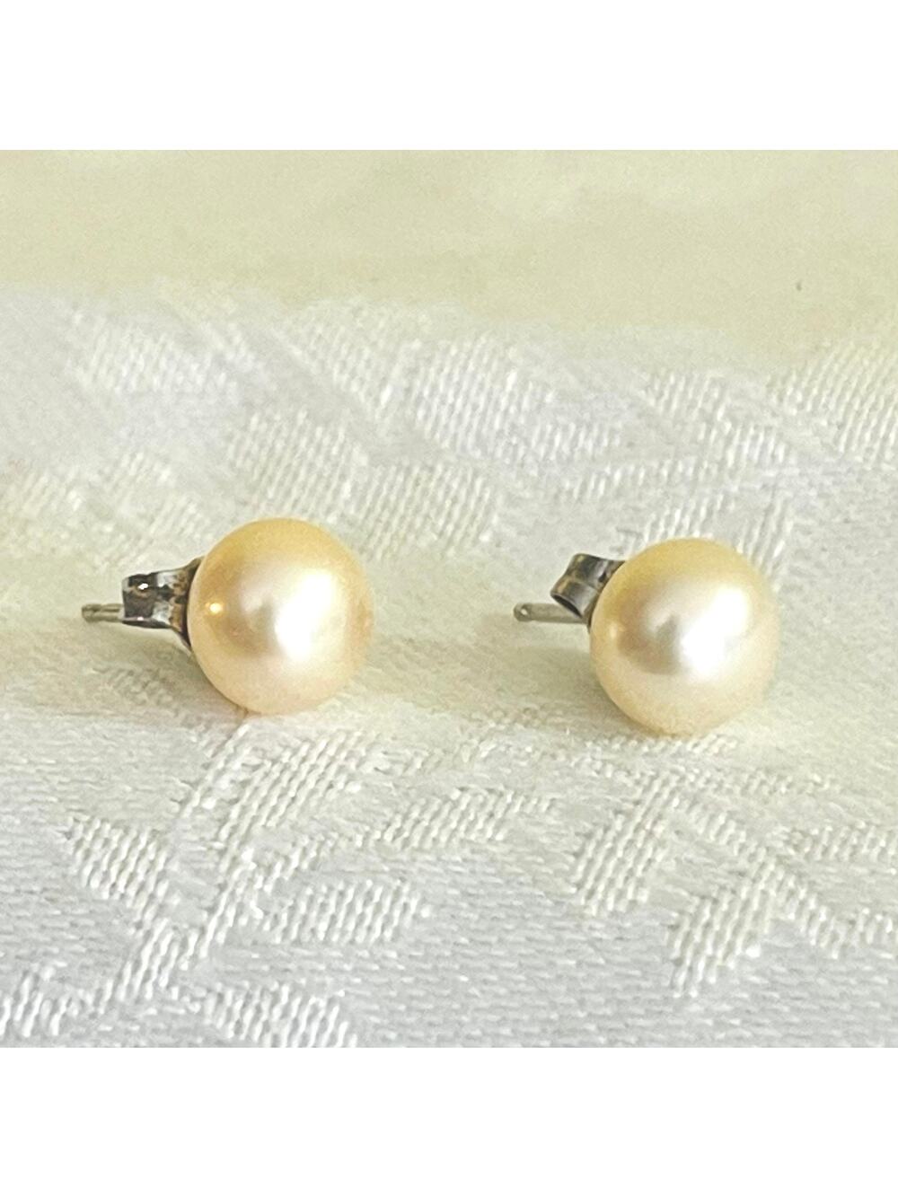 HONORA Sterling Silver Pearl Earrings Classic Stud Cream Freshwater Cultured
